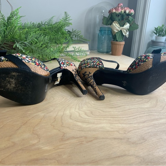 High heel strappy shoes, floral print, size 8.5 - Picture 5 of 11